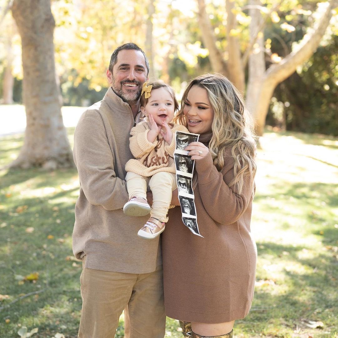 PopBase's tweet image. Trisha Paytas announces she is pregnant with her second child, Elvis.