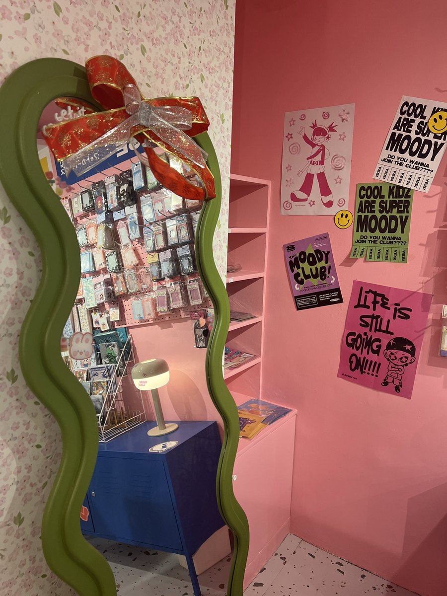 waffletopkai's tweet photo. Anyway this place is so cute https://t.co/gK6lm64UZS
