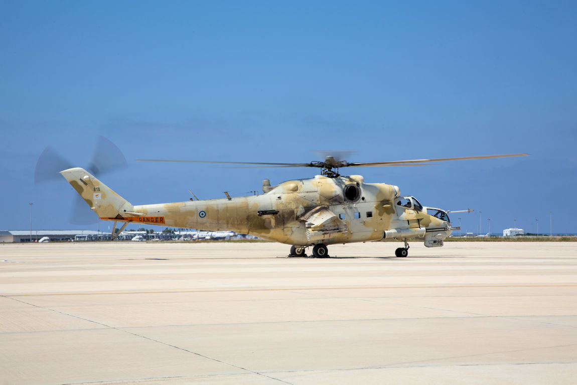 scramble_nl's tweet photo. Cyprus Mi-35s delivered to Serbian Armed Forces
https://t.co/i4z0Ux02gV
Credit photo: Marco Dijkshoorn
#avgeek #avgeeks #militaryaviation #ICYMI #SerbianAirForce #Mi35P #CyprusNG https://t.co/ly55u2lTpS