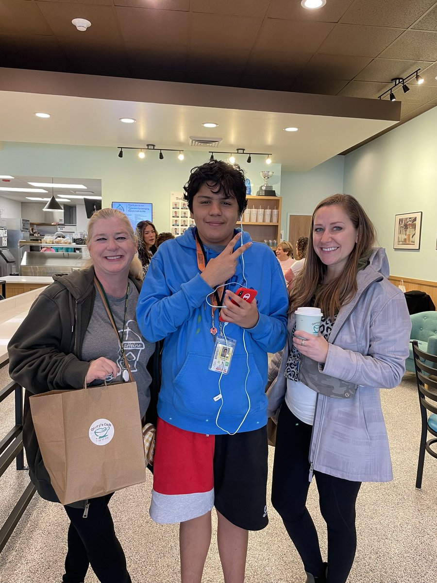 Lindsey Rapinchuk tweet media