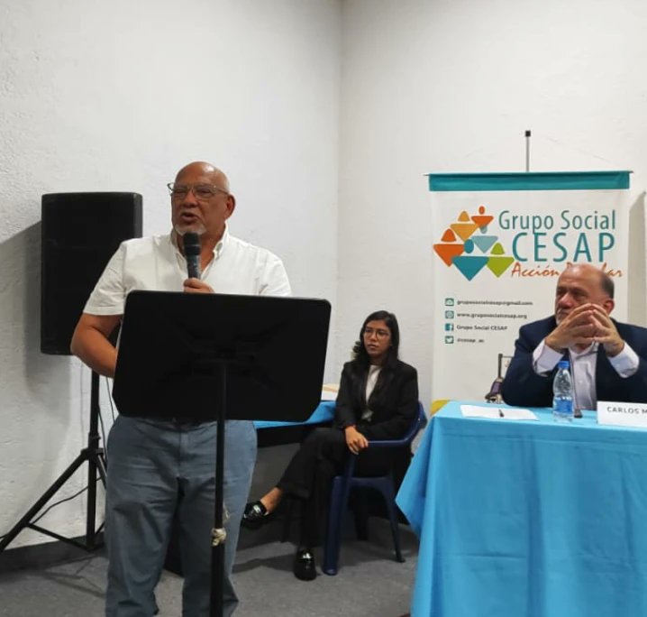 mbipropone's tweet photo. 🤵🏽♂️ Manuel Gómez de Directivo de Acción Campesina y Presidente de Portachuelo , presentó una Ponencia de "El Poder de las Alianzas para la Gestión Comunitaria del Agua" Teoría y práctica demás Alianzas💧👨👩👧👧
#LaGentePropone #Agua #Foro #Cesap #Comunidad https://t.co/zBT55rvk5p