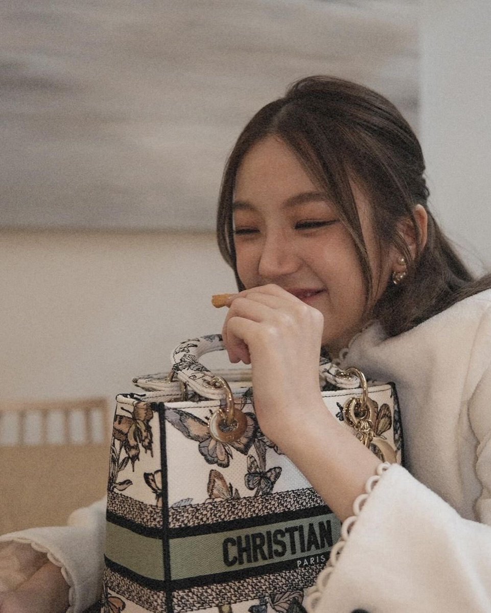 Classic and Butteflies Of DIOR🩵