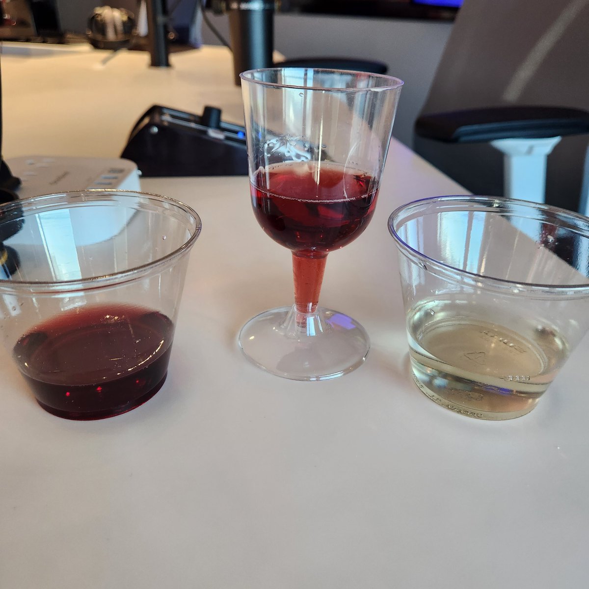 Jeana Gondek tweet media