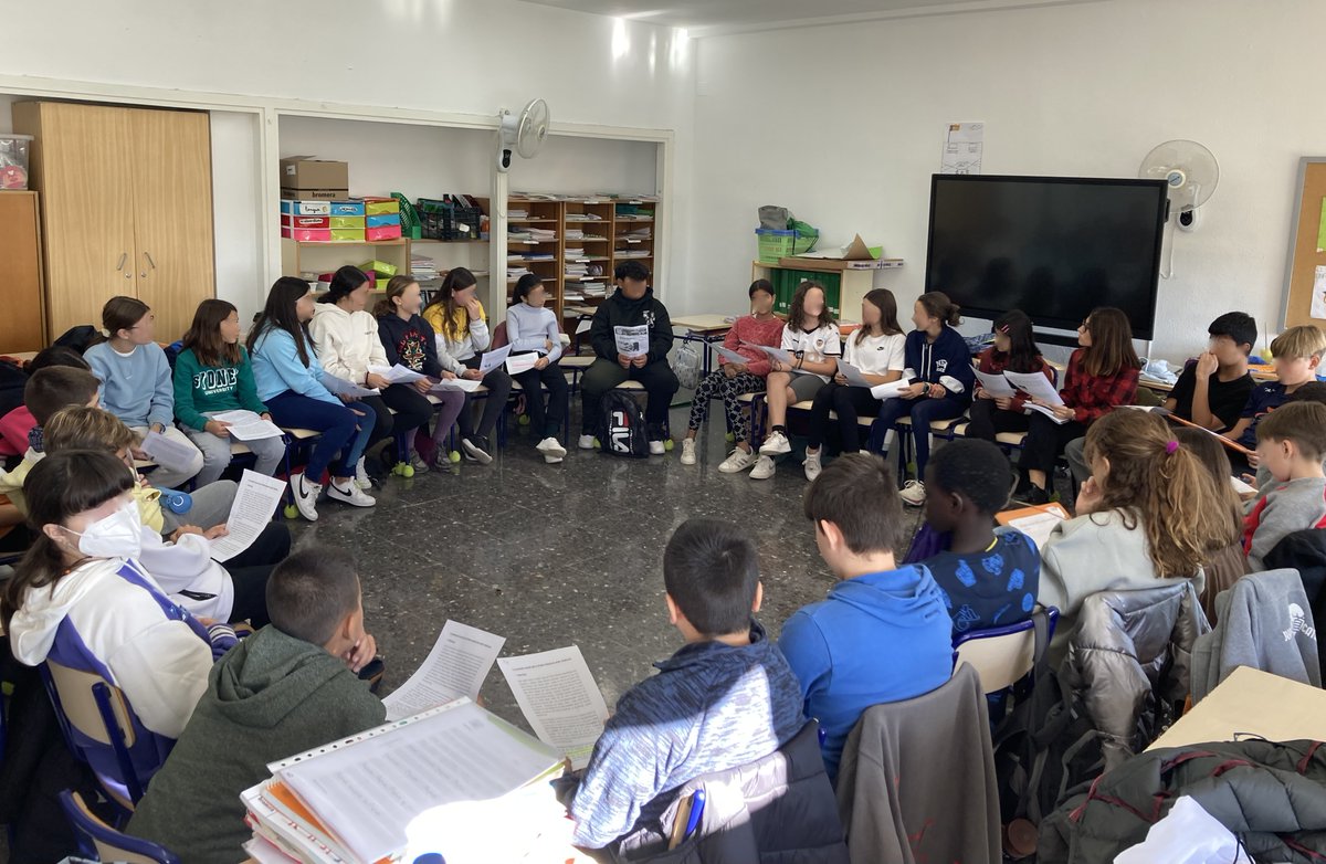 Les <a href="/TFD/">Thomas Faivre-Duboz</a> han sigut un èxit. 19 grups d'alumnes (5é, 6é, ESO i TVA), al voltant de 300 alumnes (xics i xiques) compartint diàlegs sobre les pressions socials dels iguals i dels adults per mantindre relacions no desitgades i sobre com crear camins de llibertat sense coacció 💜#25N