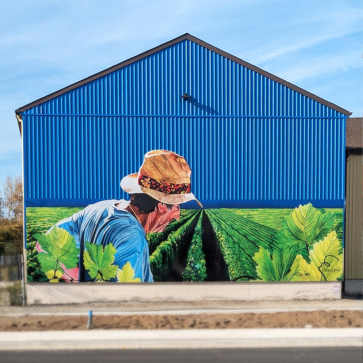 tphcanada's tweet photo. What a canvas!

Special thanks to The Niagara Pumphouse Arts Centre for conceiving and coordinating the project. 

TPH takes pride in contributing to this project's success through fabrication and installation, showcasing the incredible artwork in the Virgil community. https://t.co/n1hPWtAiF1
