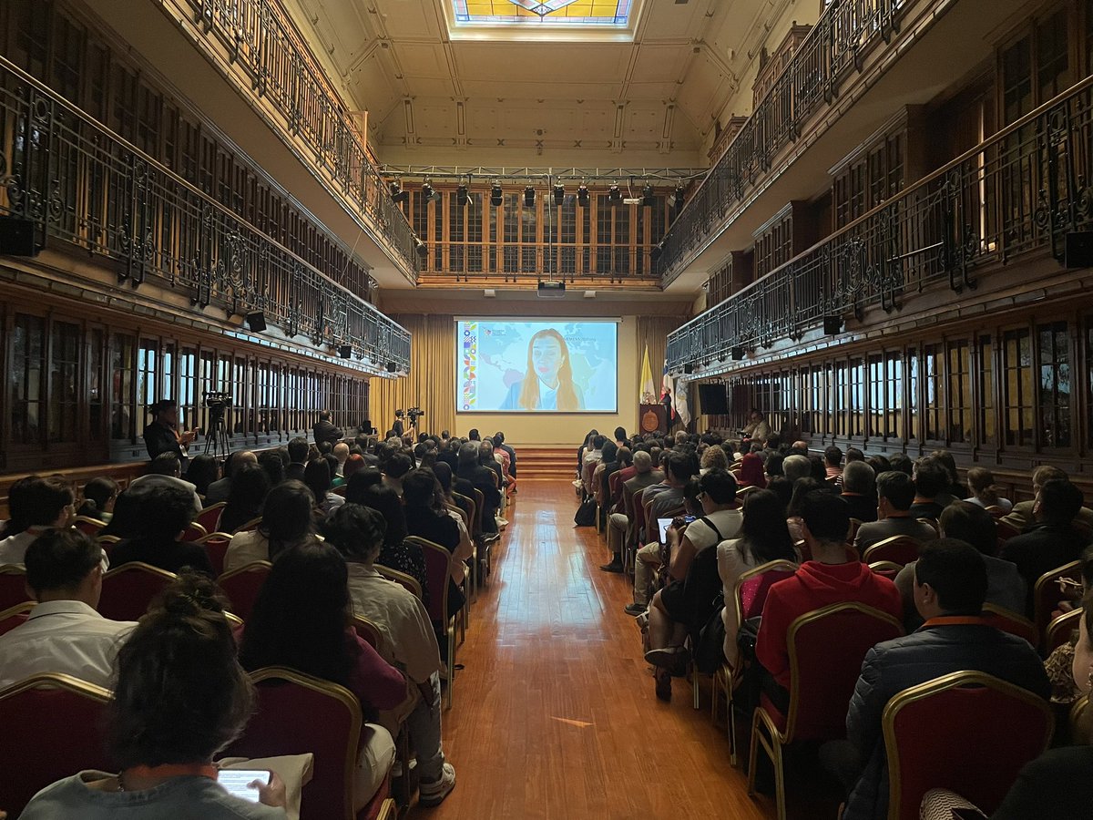 ¡Comenzó el III Encuentro de la Red STEM Latinoamérica! 🤩

Puedes seguir la transmisión en vivo aquí 👉🏻 youtube.com/live/PhT5mSaDK…

¡Nos espera una gran jornada! 👏🏻