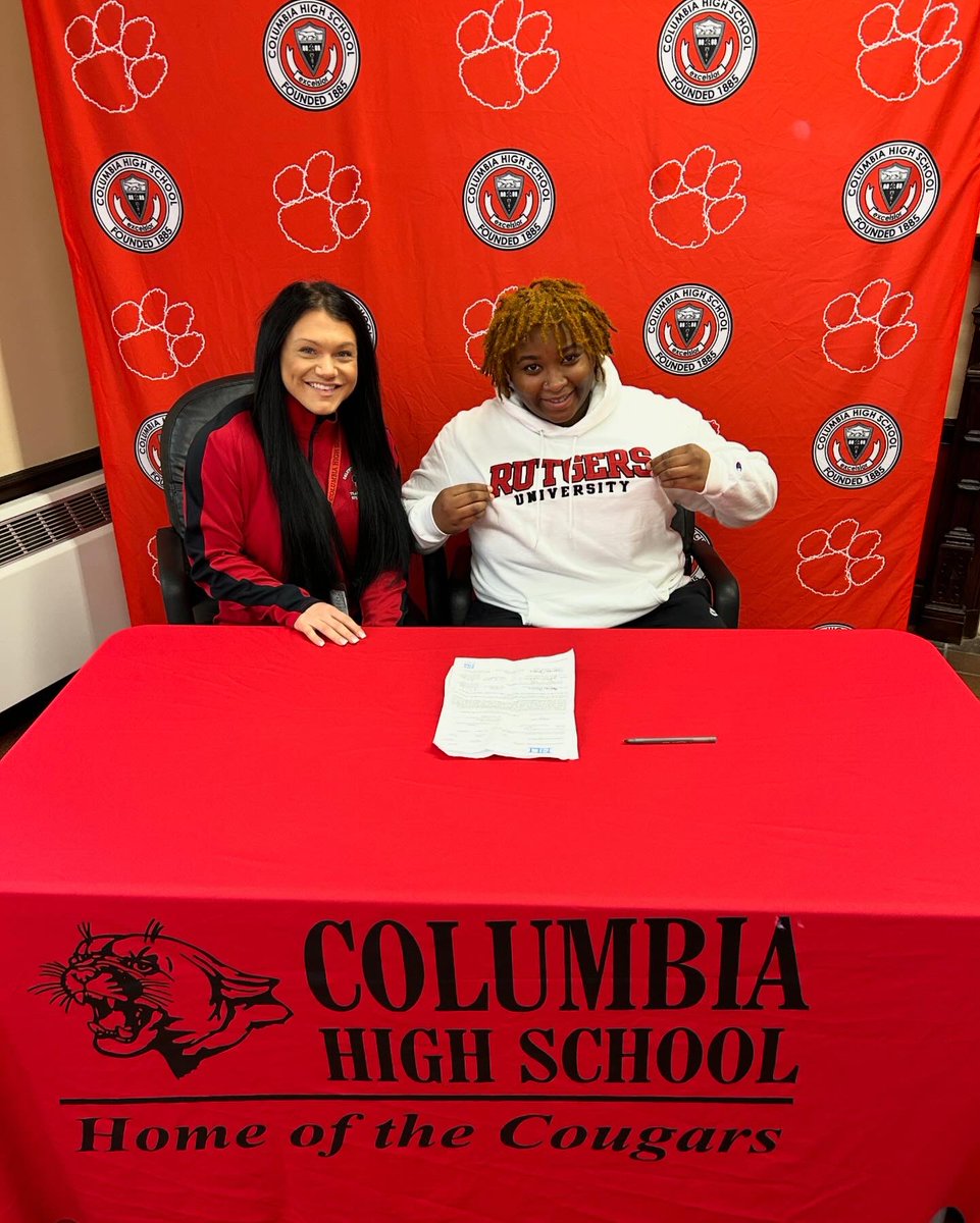 Maddie_throws's tweet photo. #signingday https://t.co/XwyCV1YrNT