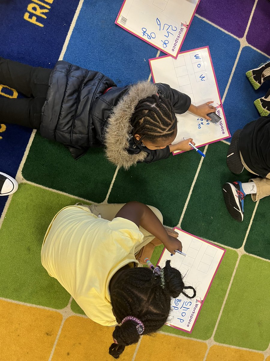 Such a joy to hear 1st graders excited about phonemes and blending sounds to make words!

“‘Shop’ is special because it has four letters and three sounds!”

“‘Now’ is special because it has three letters and two sounds!” 

👂🏾👌🏾 ✨🤗🥰 #SkillsBlockSkills #SOR #HQIR #BrilliantByck