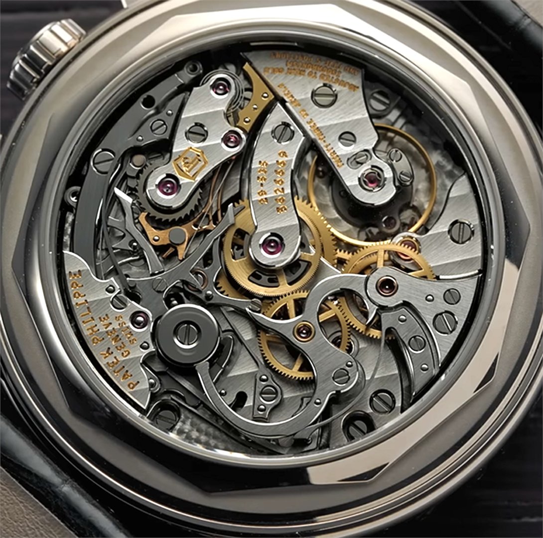 Watchfinder's tweet image. The Patek Philippe Grand Complications 5270G

~ Functions: Perpetual Calendar – Moonphase - Chronograph
~ Case: 41mm – White Gold – 12.4mm Thick
~ Water Resistance: 30M
~ Movement (CH 29-535 PS Q) 65-Hour Power Reserve – Manual - 28,800 vph Frequency –33 Jewels
~ MSRP: £119,350