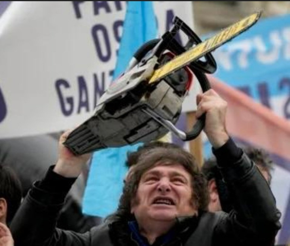 Hardlynoticed77's tweet photo. @SteveGuest We need the Argentina chainsaw man. https://t.co/XNKwwv4Bzt