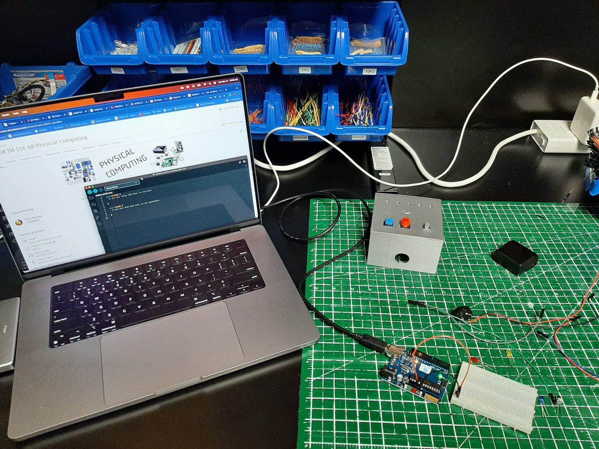 orion_5a's tweet photo. The fun begins! #ConfedIMD #Arduino #Makerspace #3Dprinting https://t.co/YCWu7kWw4J