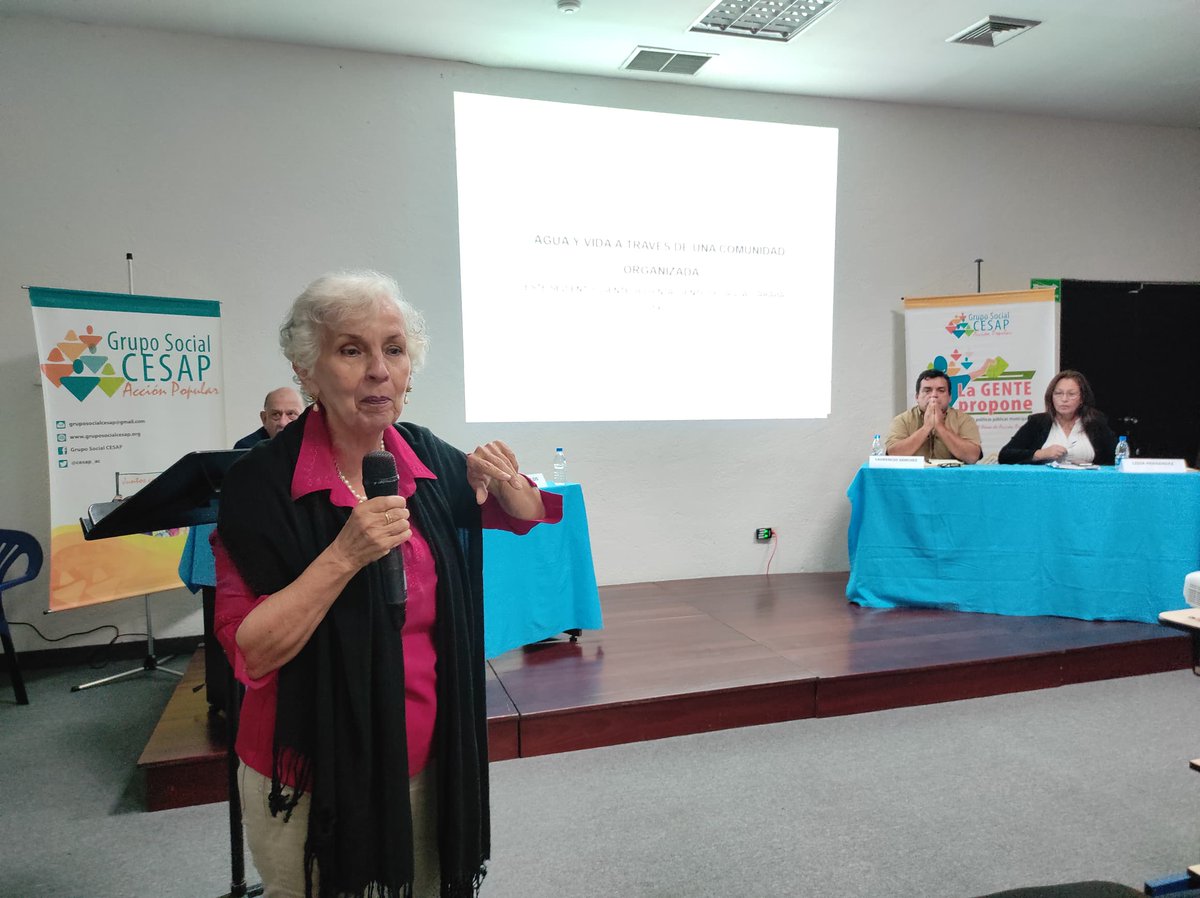 CESAP_AC's tweet photo. Liana Bustillos, Asociación Gente del Agua de Carabalí, Barquisimeto. Agua y Vida. Diariamente los voceros de los 4 macrosectores de Iribarren controlan el suministro de agua en 17 urbanismos. #ForoGestiónComunitariaDelAgua #LaGentePropone #AguaPotable. https://t.co/rWyPKoJdnG