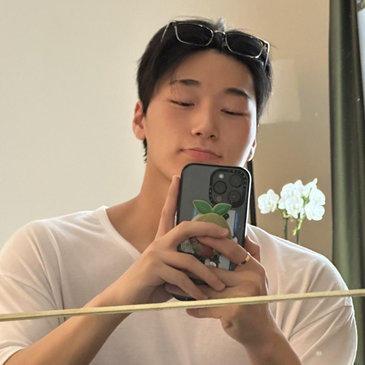 seokjinplease's tweet photo. Our futures so bright ๐ผ
๐ซง๐ซง๐ซง
@ATEEZofficial #ATSD #AtinySelcaDay
#ATEEZ #์์ดํฐ์ฆ #SAN #์ฐ #์ต์ฐ #blacktiny https://t.co/Svt7TUzQ0x