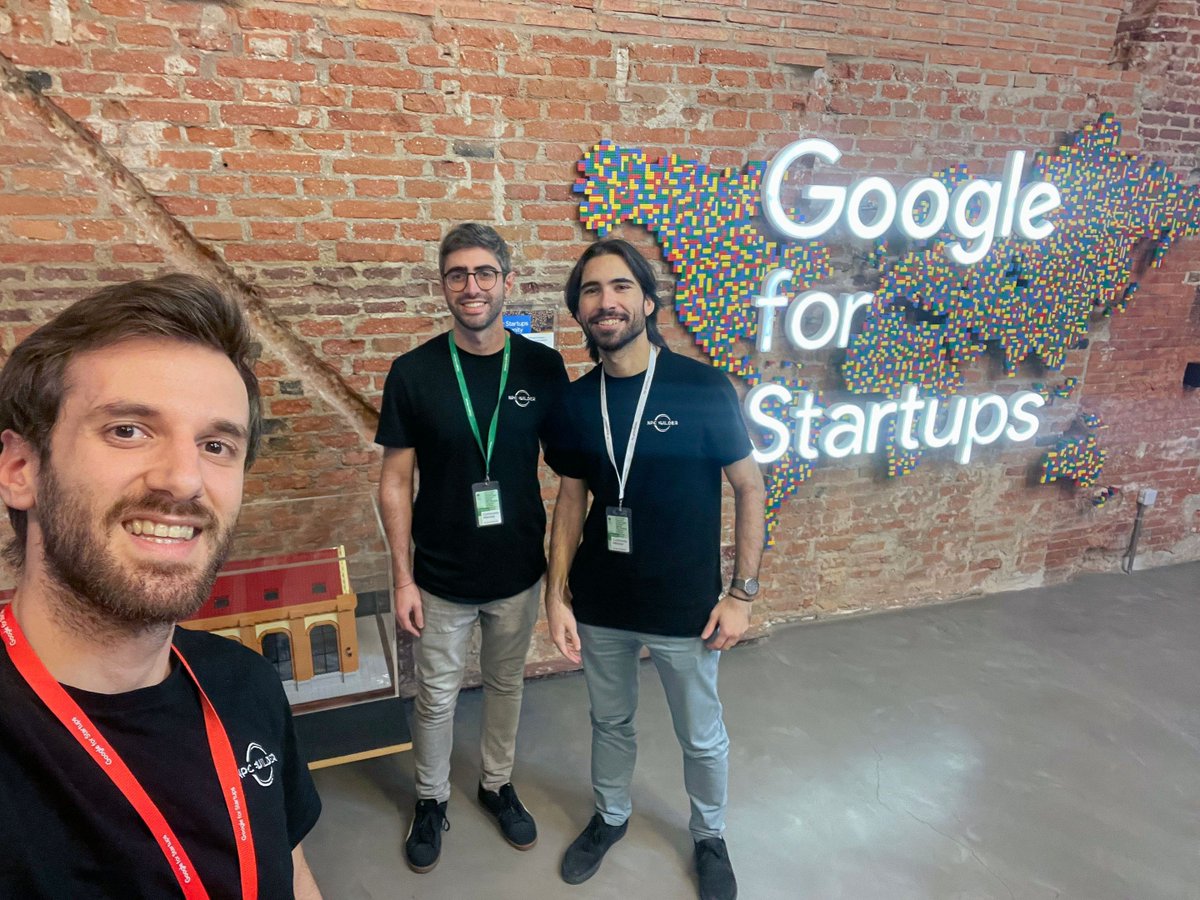 NPC_Builder's tweet photo. El pasado viernes parte de nuestro equipo visitó las instalaciones de nuestro colaborador Google for Startups en Madrid. Estamos muy agradecidos por la experiencia y por poder conocer de primera mano sus instalaciones de primer nivel.

#GoogleforStartups #Google #IA #AI https://t.co/CqCmfK92tJ