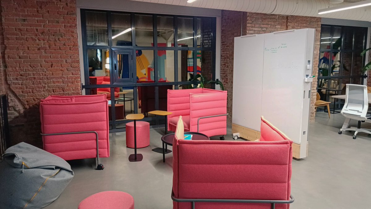 NPC_Builder's tweet photo. El pasado viernes parte de nuestro equipo visitó las instalaciones de nuestro colaborador Google for Startups en Madrid. Estamos muy agradecidos por la experiencia y por poder conocer de primera mano sus instalaciones de primer nivel.

#GoogleforStartups #Google #IA #AI https://t.co/CqCmfK92tJ