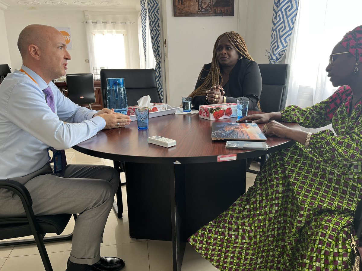 MariamTendou's tweet photo. Merci M. le représentant pour des échanges trÚs instructifs. @f_galtieri
#UNFPA #Guinee @unfpa_guinee @FatouSouareHann #GrifFemmes @WAFRICA_ONG https://t.co/1OhEvuqFal