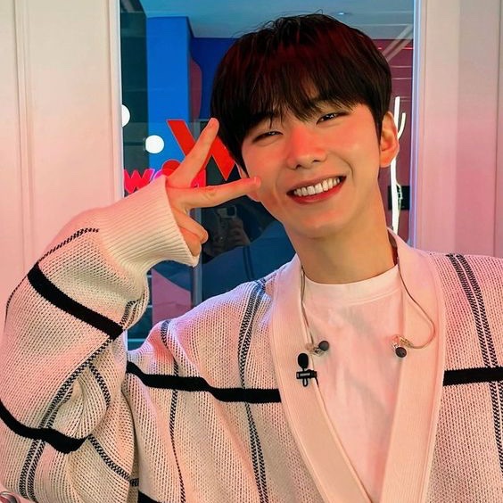 Koreaboo's tweet photo. Happy Birthday to MONSTA X's happiness, Kihyun! 🎂
We can't wait to celebrate this amazing day with you. You deserve the world and more for how you lead with love in life. You are our inspiration, and never forget that we love you 🩶
#HBDtoKIHYUN #1122충분히잘해온_기현데이 https://t.co/P8L1jdNJnl