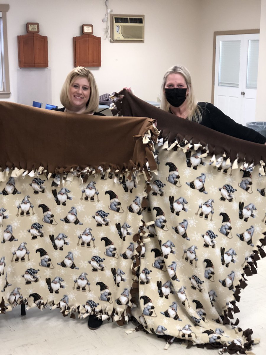 Thank you to all of our dedicated volunteers ❤️ We’re so grateful for you! #KidsAtChristmasCampaign #10500Blankets #FiftyCountries #EveryBlanketHasAStory #10000Stories #WeLoveOurVolunteers #GivingBack <a href="/FaithIDickinson/">Faith Dickinson</a> <a href="/SelwynTownship/">SelwynTownship</a> @PtboCounty