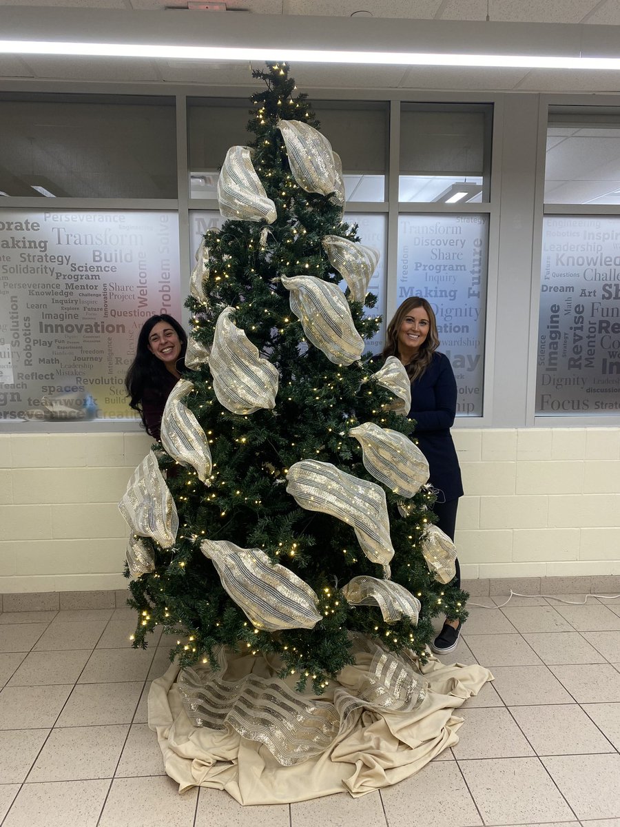 stanne_school's tweet photo. Our Angel Tree is almost ready ✨Please join us for for our Advent Liturgy on Dec. 6th https://t.co/bBo4rYOtQg