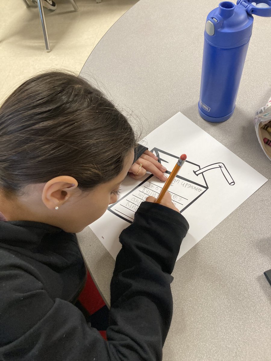 The Juice Box Bully! Thanks to Miss Q. for sharing a great lesson on this story with a follow-up activity! #AntiBullyingWeek #beabuddynotabully 💜