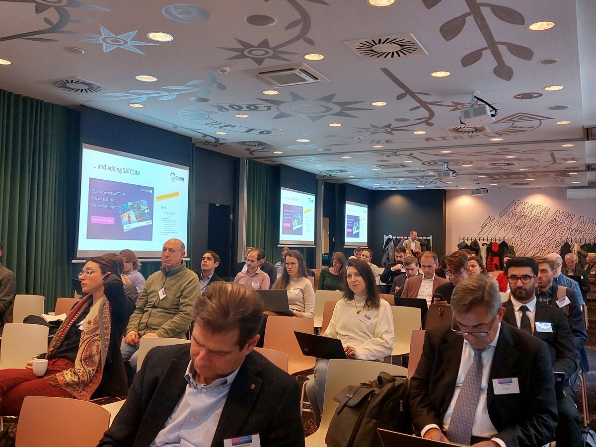 COSMOS4HE tweet media