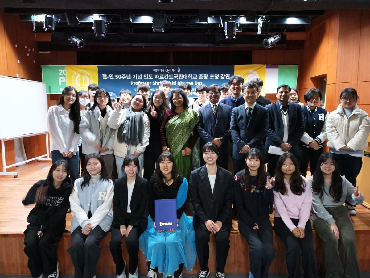 CUJ_Official's tweet photo. CUJ signed MoUs with Keimyung University and Busan University of Foreign Studies, South Korea during the visit of Hon’ble VC Prof. K. B. Das. 
@rashtrapatibhvn 
@PMOIndia 
@dpradhanbjp
@EduMinOfIndia                                                     
@ugc_india  
@BhusanKshiti https://t.co/6tStMo5Wa6