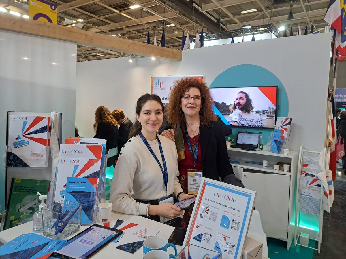 📍 Les équipes du débat sont au <a href="/salondesmaires/">Salon des Maires et des Collectivités</a> aux côtés de la <a href="/CNDPDebatPublic/">Commission nationale du débat public (CNDP)</a> 

Au programme, table ronde « Conventions citoyennes : la CNDP au service des collectivités pour la participation des publics ». Comment associer les publics aux projets environnementaux ❓