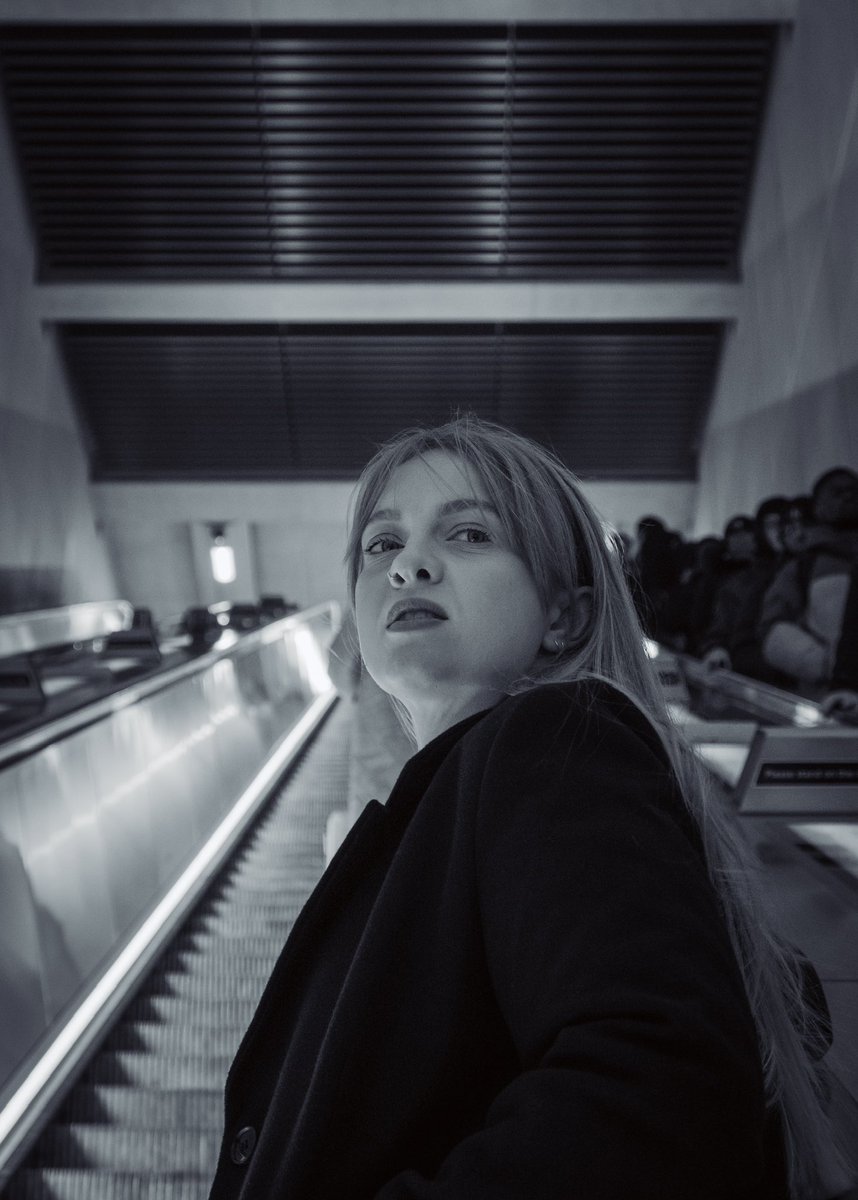 mesbkr's tweet photo. Hello, I’ve been gone a while 👋 
#streetphotographer #london #streetphotography #photograghy #photographylovers https://t.co/UTbfFjNK6v