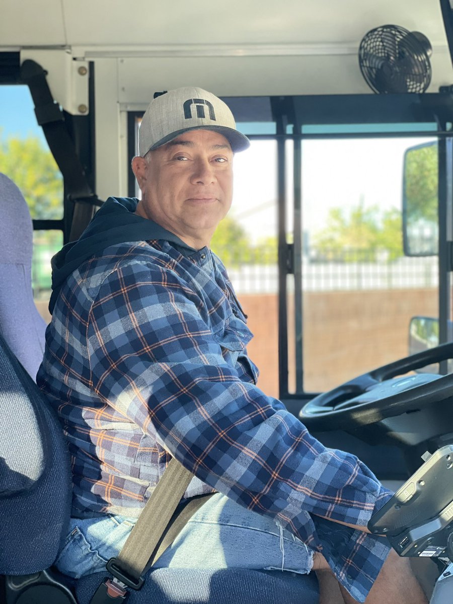 PrincipalDelp's tweet photo. We are thankful for our bus drivers! Mr. Acosta drops off students with a smile and a handshake or fist bump. What a great way to start each day! @chandlerunified #grateful #wjhsstory https://t.co/jISh3grpX3