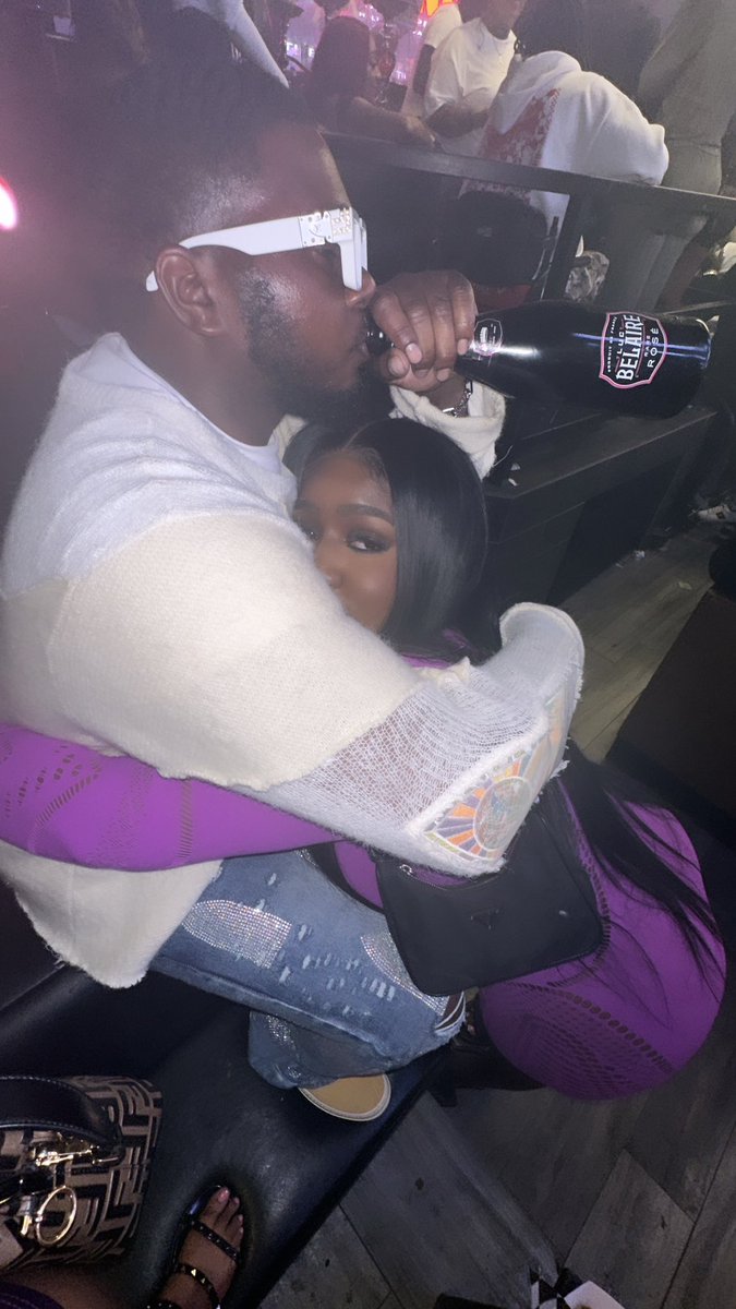 TAR1EE's tweet photo. 💜 https://t.co/dNcXjFa08X