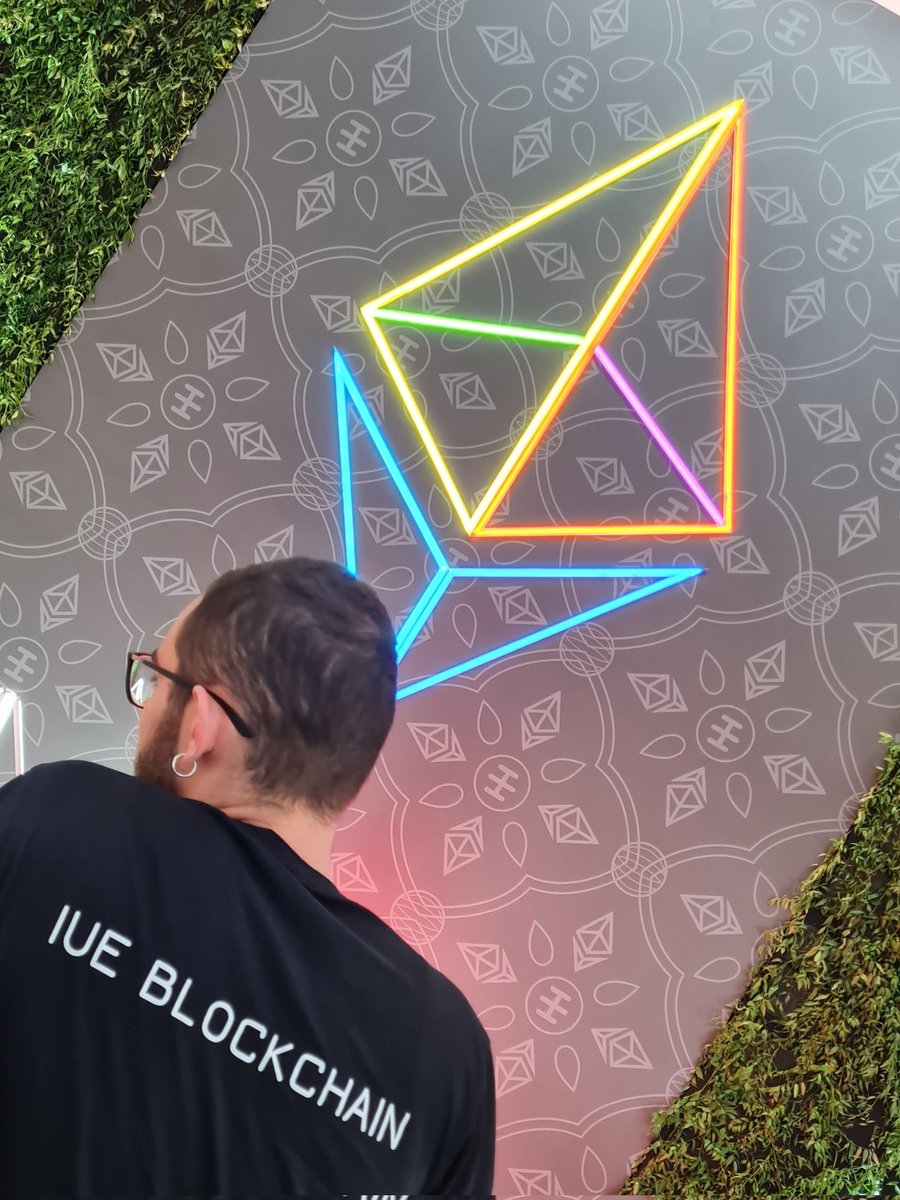 iueblockchain's tweet photo. IUE Blockchain Kulübü olarak mükemmel bir @EFDevconnect haftasını geride bıraktık.

Ne haftaydı ama... https://t.co/5bChIoKYpK