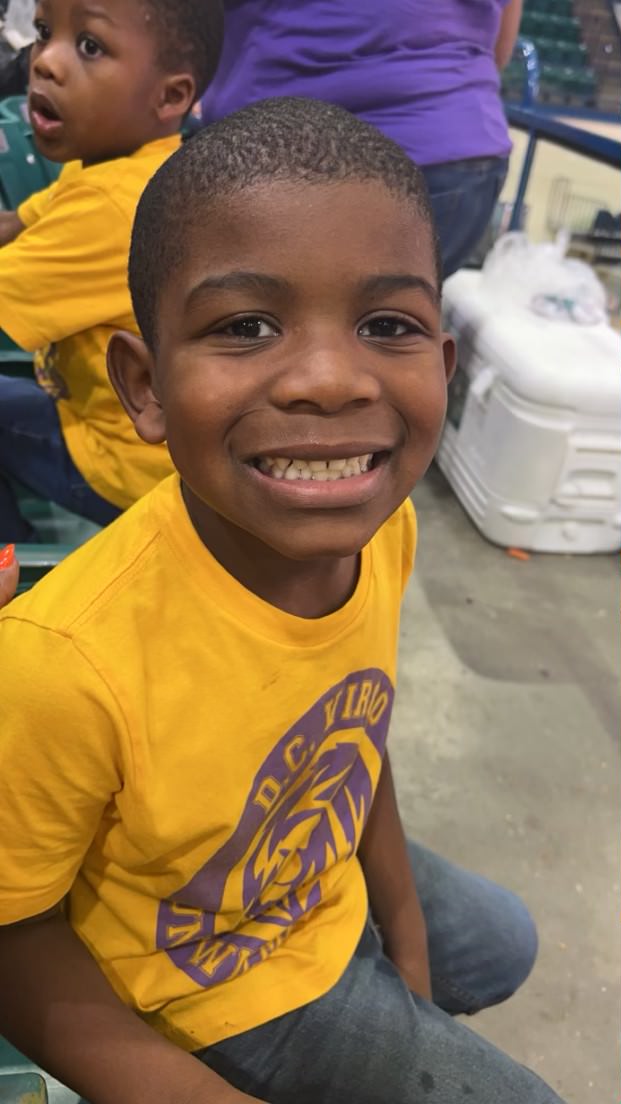 dcvpa's tweet photo. Our entire elementary school attended the Seahawks Tomorrow game last week and had a blast cheering on @UNCWwomenshoops! #LearnThriveSoar #LearnThriveROAR https://t.co/DrBpH7im5F