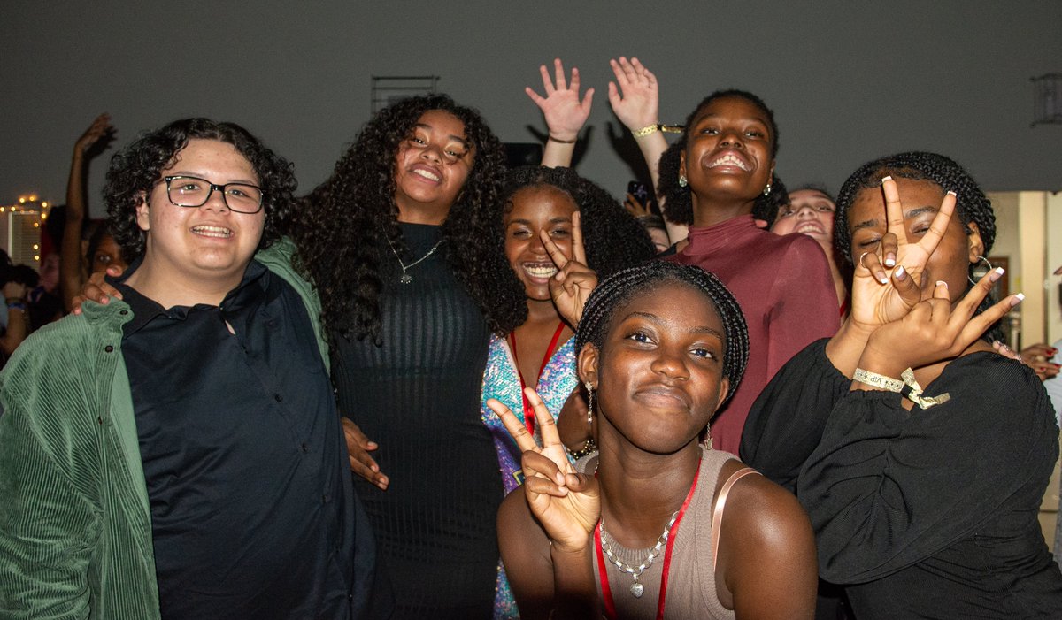 CPACommunity's tweet photo. Our Phoenix sure know how to have fun! Check out these smiling faces at the MS Red Carpet Dance. #collegeparkacademy https://t.co/BnqUauAUV8