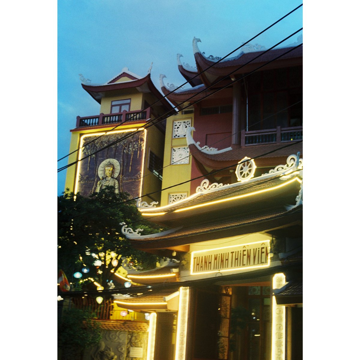 4ever2wander's tweet photo. Saigon 2023
.
.
.
.
.
#filmphotography #filmisntdead #film #canonae1 #canonphotography #35mm #city #saigon #travel #vacation #streetphotography #vietnam #travelphotography https://t.co/rrDeGWJaNU
