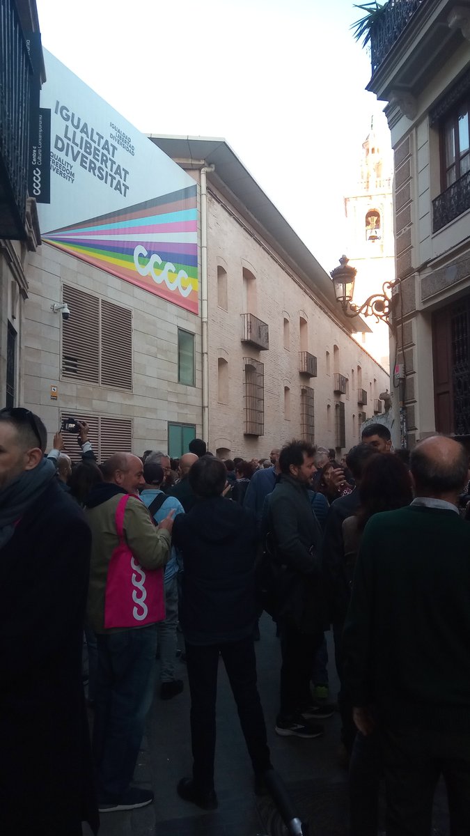 FerranBoscViu's tweet photo. Cultura Sí, Barbàrie No.

@BarreraSimo https://t.co/PdTdLfy4gb