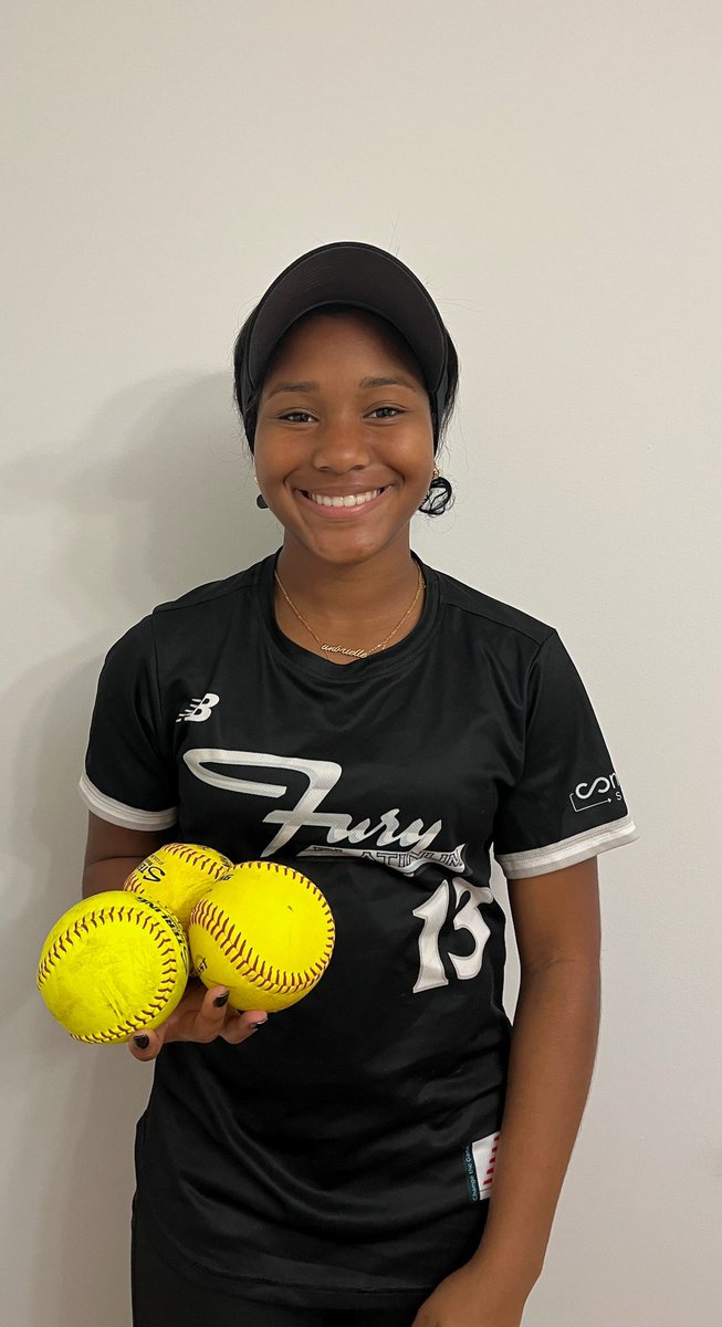 fplatinumjohnsn's tweet photo. This young lady was on 🔥 this
weekend with 3 💣💣💣. Great work, @brie_mcglone13! https://t.co/fXPOiUozIF