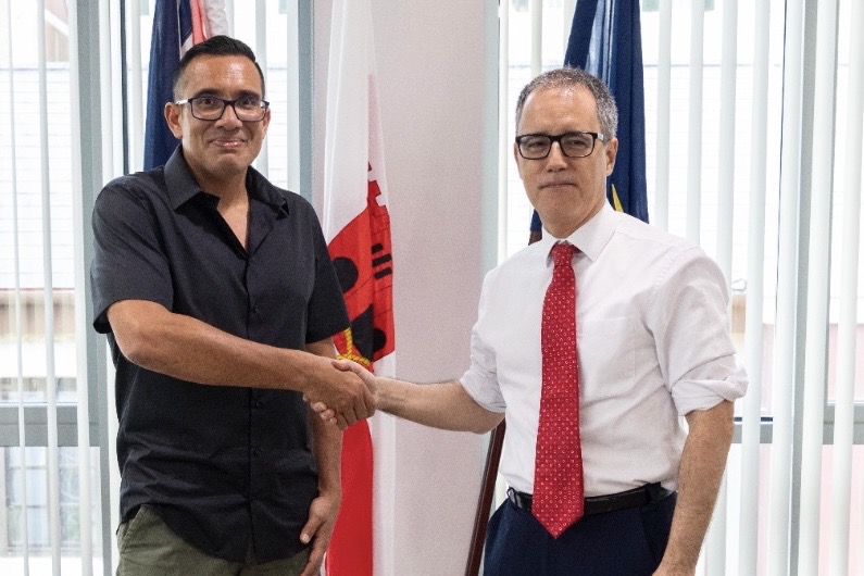 The Deputy Chief Minister, Dr Joseph Garcia received a courtesy call from the Minister for Health and Social Care of St Helena, Martin Henry. Mr Henry is in Gibraltar following the meeting of the UK-Overseas Territories Joint Ministerial Council in London last week