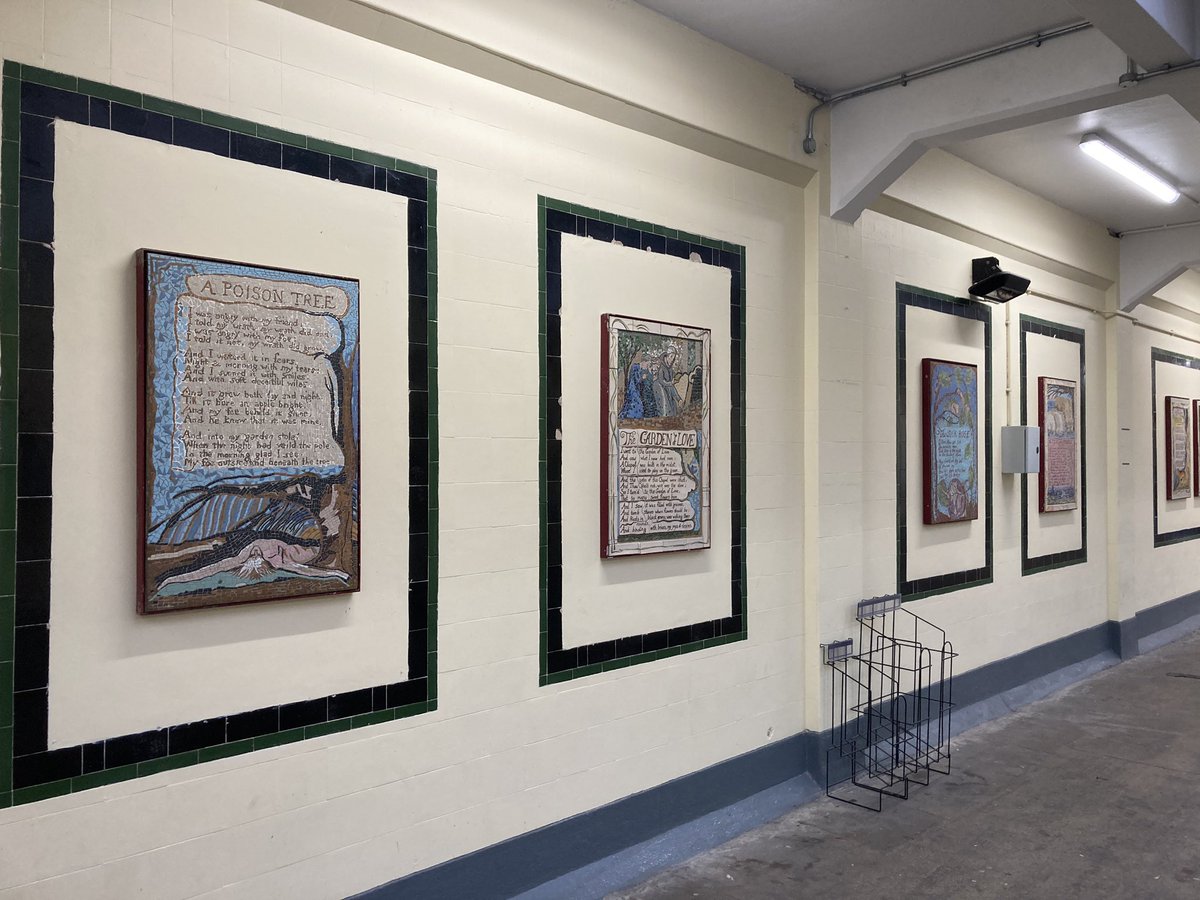 Dan Wright was Community Railing tweet media