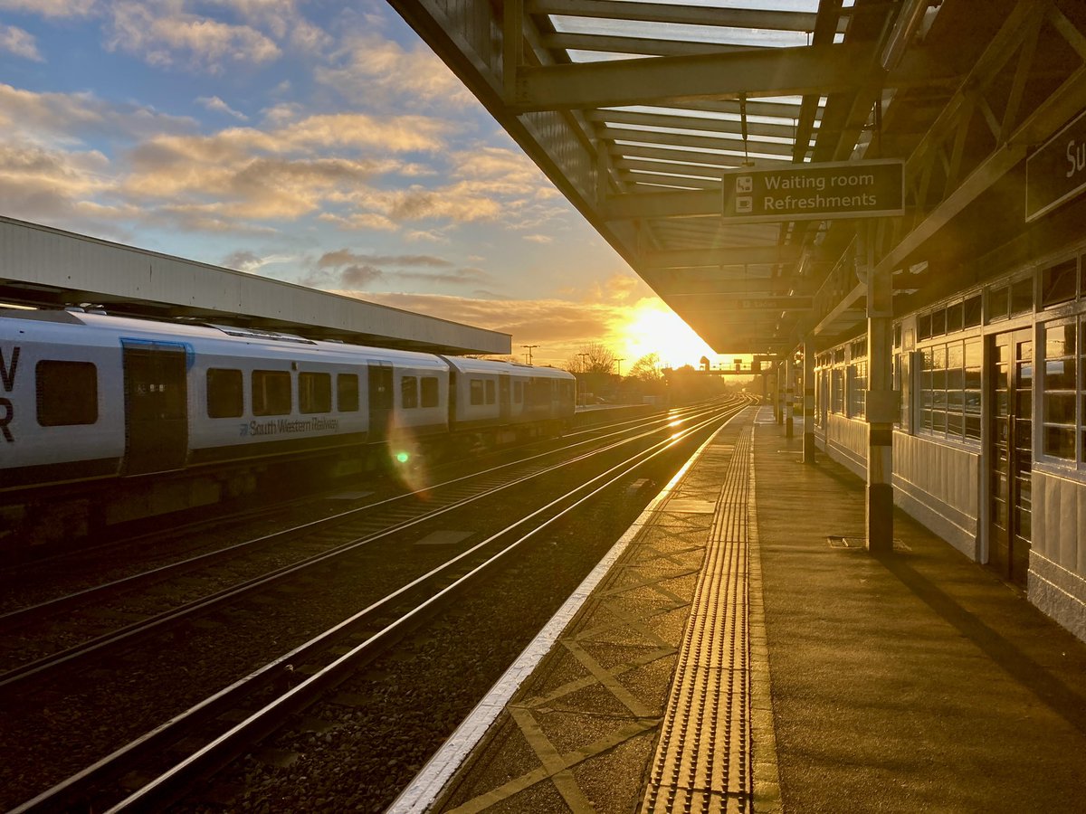 Dan Wright was Community Railing tweet media