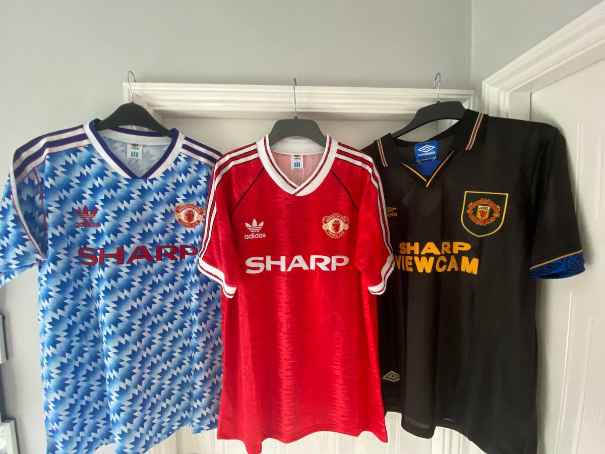 Glazeroutjersey's tweet image. Fancy Winning Any Retro Shirt Of Your Choice From Footkithub.com !

To Have The Chance Simply…

1️⃣Follow Us @Glazeroutjersey ✔️
2️⃣Retweet This Tweet 🔁

Winner Announced Tomorrow Evening!
Good Luck 🤞🏼 #GlazersOut