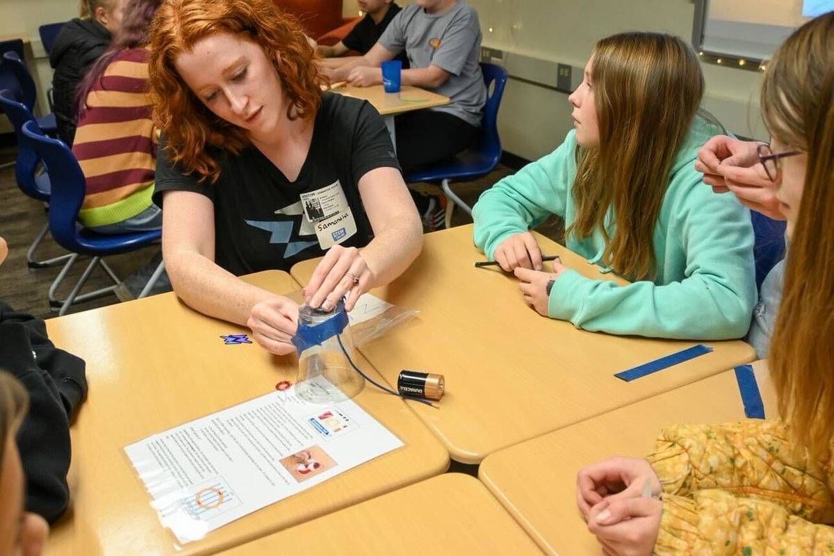 Energy_Zap's tweet photo. We had a great time participating in this year’s #STEMLikeMe! Program last week. More than 160 middle school students engaged in hands-on activities geared towards STEM careers in our local county. Thank you to the @SnohomishStem, @EconAllianceSC, and @careerconnectWA for organizing and inviting us to join in the fun! ⚡️