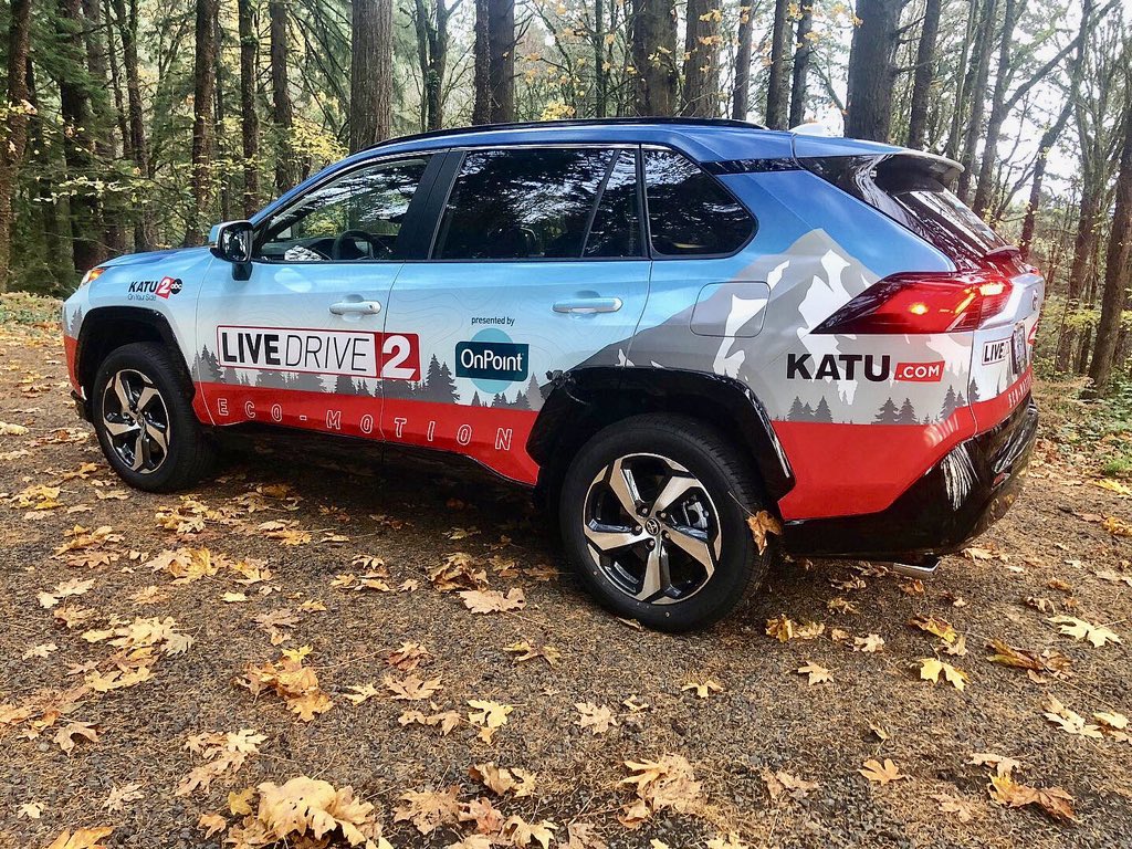 MikeKATU's tweet photo. IT’S ELECTRIC… i got to move into my brand new office today! It’s the new @KATUNews #LiveDrive sponsored by @OnPointCU. It’s a 2023 Toyota Rav4 Prime - a mostly electric hybrid for those long weather coverage days #LiveOnK2 #pdxtraffic #EcoMotion #Portland https://t.co/5tQijAAeJF