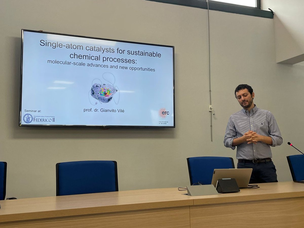 Yesterday, we had the pleasure to host Prof. Gianvito Vilè @VileGroup in our Chemistry Department @DscUnina , who gave a very stimulating talk about Single-atom catalysts and their applications in sustainable chemical processes.