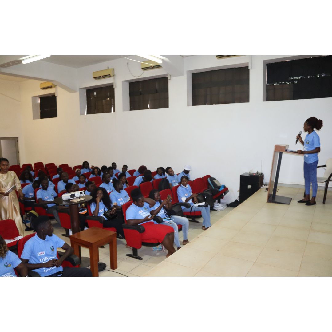 SOS_GUINEBISSAU's tweet photo. In honor of World Children's Day, SOS youth are participating in the National Youth Forum organized by the Government of Guinea-Bissau in partnership with SOS Children's Villages and UNICEF for the development of a strategic vision for child-centered development in Guinea-Bissau. https://t.co/KGY6qQ4NcB