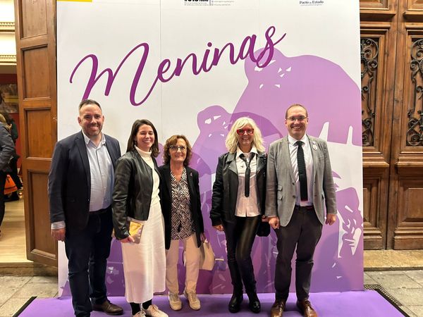 AvaseValencia's tweet photo. AVASE representada por su Presidente Maria Pilar Capilla, ha asistido al Acto de MENINAS 2023 organizado por la Delegación del  Gobierno de la C.V. donde se han entregado los  galardones a personas e instituciones  que con su firmeza y audacia luchan contra la violencia de género https://t.co/C0CHp3JLUT