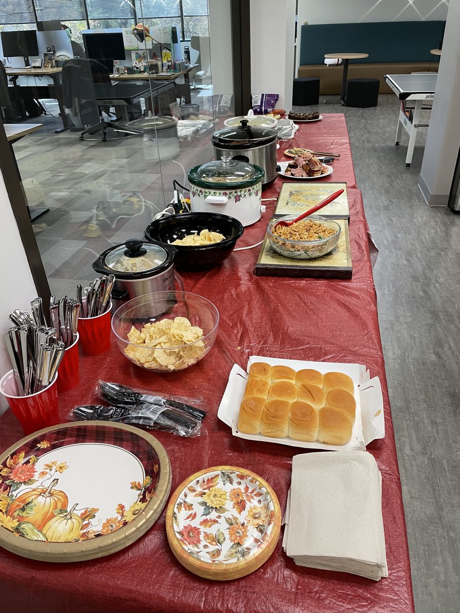 📸 Feast your eyes! 🦃🥧 Just took part in the most delectable Thanksgiving luncheon at the office. A table brimming with flavors - turkey, ham, sweet potatoes,  and so much more! Grateful for amazing colleagues and scrumptious food. #ThanksgivingFeast #OfficeLife #WannaBeFoodie