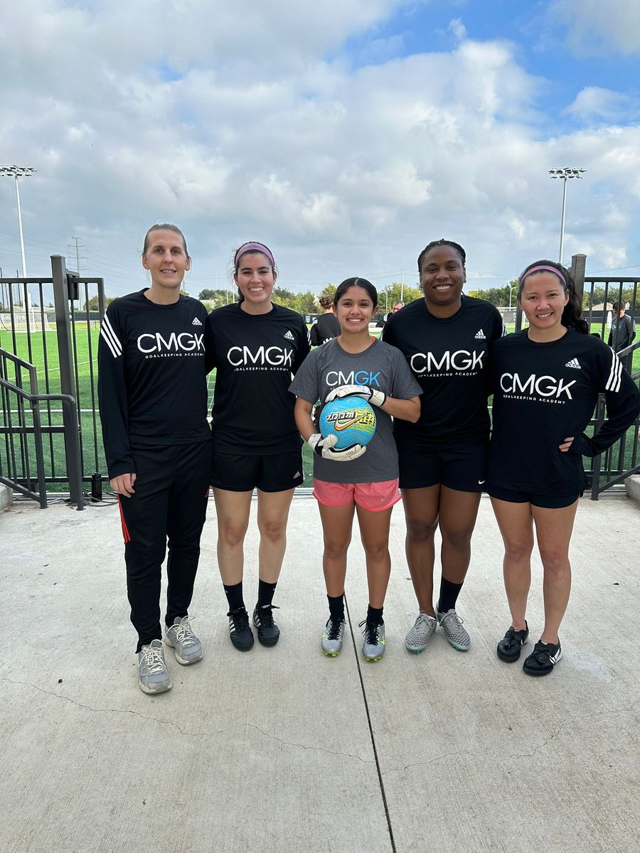 Austin Rise FC (@austinrisefc) on Twitter photo 🧤⚽️ Kickin’ it with World Cup goalkeeper <a href="/CaseyMurph/">Casey Murphy</a>! We’re so happy to have been able to help out at the Casey Murphy Goalkeeping Clinic and to sponsor participation for 3 amazing young women, representing Fierce United, Pflugerville FC, and Del Valle High School! 🧤⚽️ Kickin’ it with World Cup goalkeeper <a href="/CaseyMurph/">Casey Murphy</a>! We’re so happy to have been able to help out at the Casey Murphy Goalkeeping Clinic and to sponsor participation for 3 amazing young women, representing Fierce United, Pflugerville FC, and Del Valle High School!