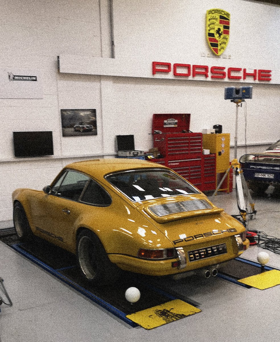 forte__vision's tweet photo. #ForteVision #3DScanning a #Porsche911 #Singer. @forte__vision have #laserscanned over 400 cars from the rarest to the humdrum (that we still love). https://t.co/VSMMDk8FBv