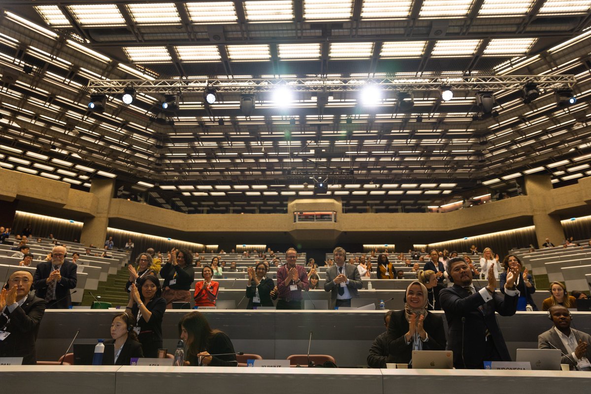 CITES's tweet photo. #PressRelease 📰 | At the CITES Standing Committee's first meeting since CoP19, compliance matters dominated the discussions. #CITESSC77 highlights also included:

🌏 global youth network
🐘 trade in African elephants
🐆 jaguar conservation

Full article➡️ https://t.co/IDnny9Cva7 https://t.co/VFfz4UeQ7U