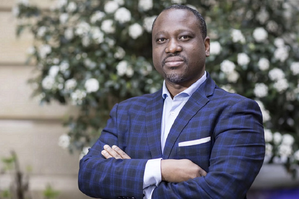 KingoNews's tweet photo. @officielGPS

BURKINA -FASO: GUILLAUME KIGBAFORI SORO À OUAGADOUGOU POUR ÊTRE REÇU PAR LE PRESIDENT IBRAHIM TRAORÉ.

Le Président de la transition burkinabe a reçu ce mardi 21 novembre 2023 l’ancien Président de l’Assemblée Nationale de Côte d’Ivoire Guillaume Kigbafori Soro selon un communiqué de Générations et Peuples Solidaires. Ainsi, après le Niger, Soro commence par étendre ses tentacules dans les Etats du Sahel. L’invincible Soro commence à réactiver tout son réseau afin de mettre réellement fin à son exil. Une fin d’exil qui ne va sûrement pas plaire à la Ouattarie à Abidjan. Il parait même que la peur est devenue palpable au palais présidentiel.

https://t.co/aQ1LSTKaxr

Téléchargez l’application KingoNews qui est désormais disponible sur:  Androïd⤵️⤵️⤵️
https://t.co/qmxy7iy7Bu

Terminaux iOS⤵️⤵️⤵️ https://t.co/GQLMWJGVvx